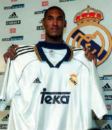 anelka.jpg (44288 bytes)